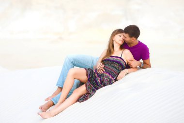 Dağda öpüşme severler