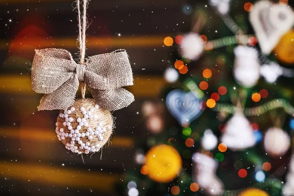 Bola de saco hecha a mano de Navidad con lazo — Foto de Stock