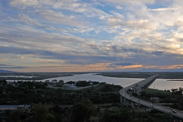 Ponte Khabarovsk Através Rio Amur Como Uma Nota Banco Mil Fotografias De Stock Royalty-Free