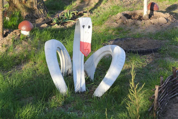 Homemade Garden Sculpture Swan Made Old Car Tire Waste Upcycling — Stock Photo, Image