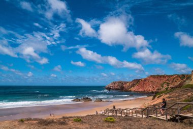 Portekiz - kayalıklarla, okyanus ve plaj