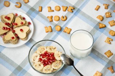 Anneler Günü tebrik. Anne coocies koydu ifade seviyorum