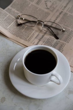 sabah gazetesi ile kahve