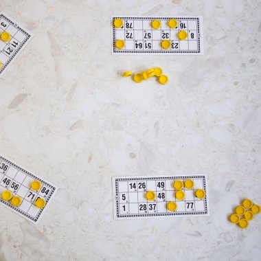 aile ev Bingo oynamak