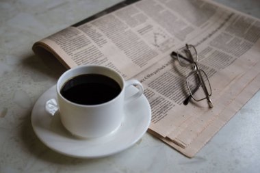 sabah gazetesi ile kahve