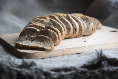 dilimlenmiş somun ekmek bir yönetim kurulu ve Sivas'tan