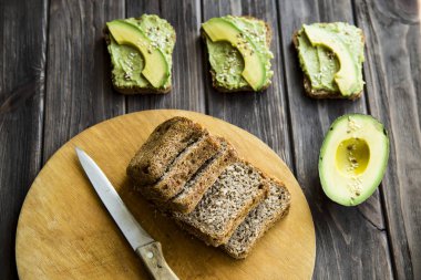 sandviç ile avokado Yapıştır