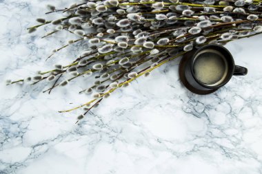 sabah kahvesi bir grup söğüt mermer bir masada çırpı