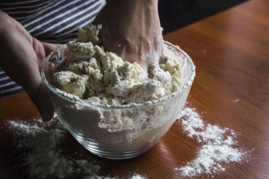 Ev yapımı ekmek bütün aile için pişirme