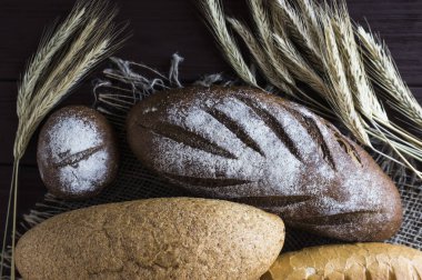 Buğday ve çavdar unundan ekmek - hasat