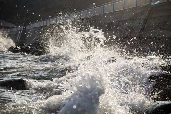 Bakgrund eller tapet med sea spray. Svarta havet. Crimea — Stockfoto