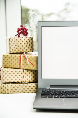 Pazartesi Cuma - den sonra Şükran ve siyah Cyber Pazartesi internette alışveriş için en iyi günüdür