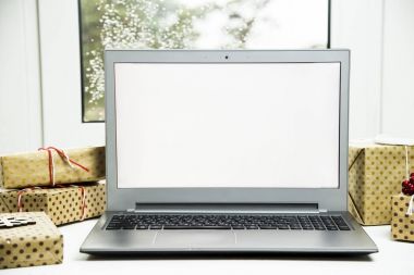 Pazartesi Cuma - den sonra Şükran ve siyah Cyber Pazartesi internette alışveriş için en iyi günüdür