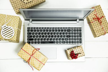Pazartesi Cuma - den sonra Şükran ve siyah Cyber Pazartesi internette alışveriş için en iyi günüdür