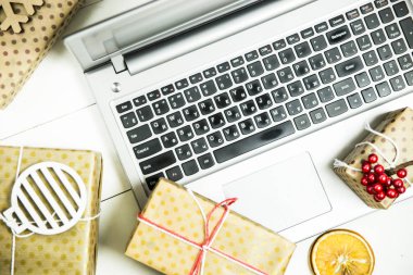 Pazartesi Cuma - den sonra Şükran ve siyah Cyber Pazartesi internette alışveriş için en iyi günüdür
