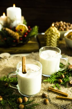 Noel arifesinde ısınma süt alkollü içecek