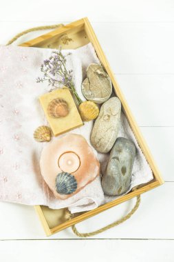 bedeniniz ve rahatlama için aksesuarlar için bakmakta Tema