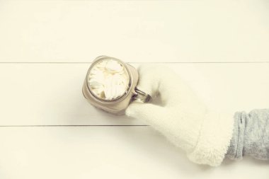 kış sezon kavramı. sıcak tatlı ısınma içecek