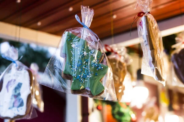 Honig Lebkuchen Form Eines Weihnachtsbaums Auf Einem Festmarkt — Stockfoto