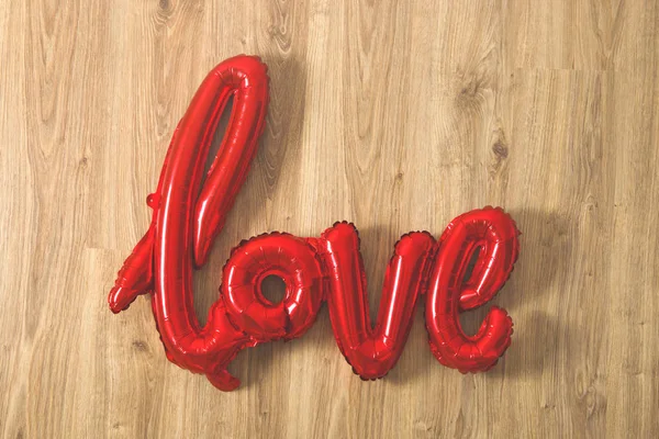 The word love balloon as an interior decoration on Valentines Day. — 스톡 사진