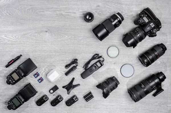 profesyonel fotoğrafçı fikir aksesuar arka plan ile