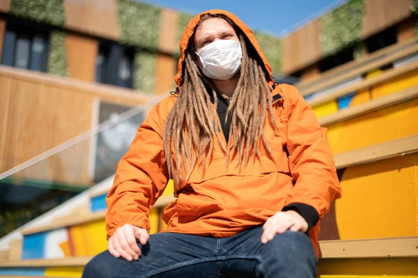 Guy Dreadlocks White Medical Mask Coronavirus Pandemic Infection People Wear — Stock Photo, Image