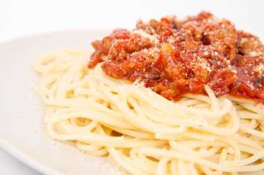 Bir çatalla yenir makarna