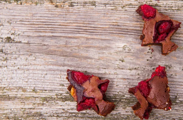 Brownies Framboises Forme Arbre Noël Sur Fond Bois — Photo