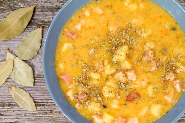 Split pea soup — Stock Photo, Image