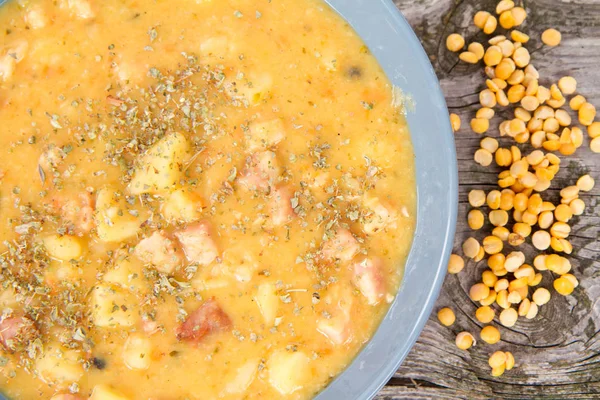 split bezelye çorbası