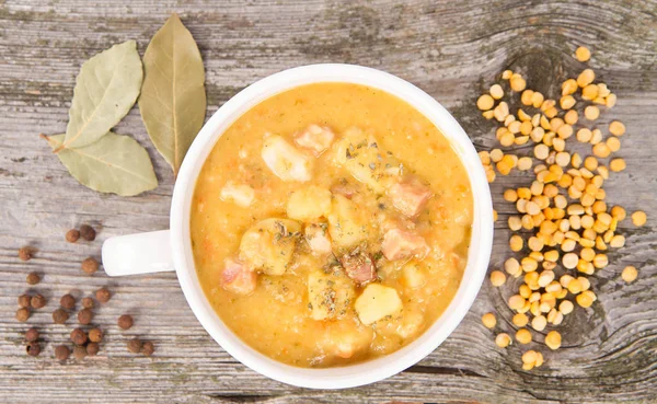 Sopa de guisante partida —  Fotos de Stock