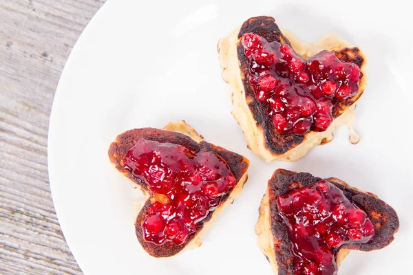 Hartvormige pannenkoeken — Stockfoto