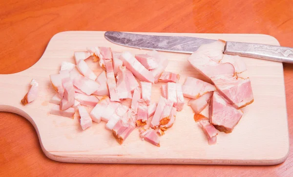 Bacon som nedskjæres – stockfoto