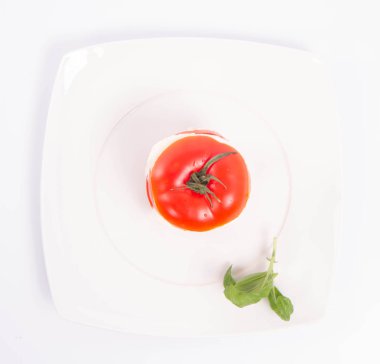Caprese salatası