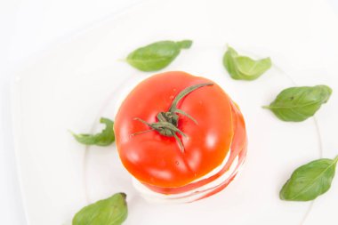 Caprese salatası