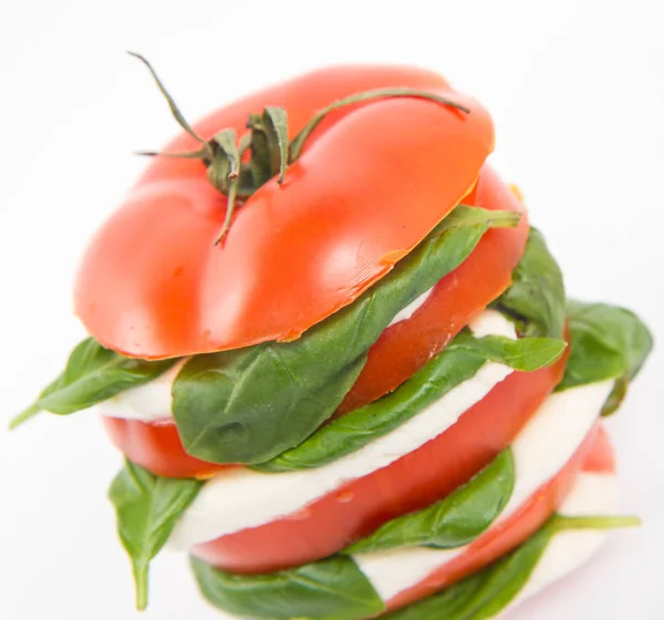 Ein Caprese-Salat — Stockfoto
