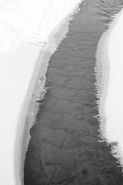 Un paisaje invernal —  Fotos de Stock