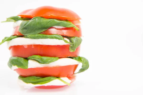 Ein Caprese-Salat — Stockfoto