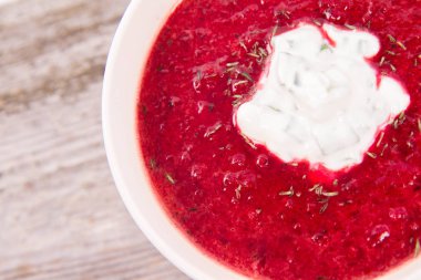 Pancar kremalı çorba.