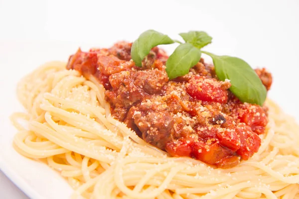 Spaghetti bolognese biały — Zdjęcie stockowe