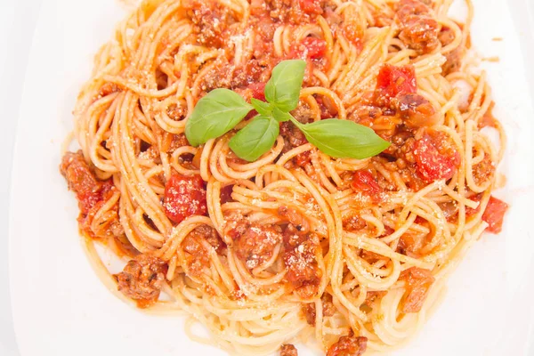 Spaghetti Bolognese su bianco — Foto Stock