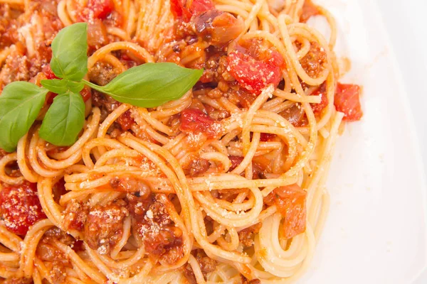 Spaghetti Bolognese su bianco — Foto Stock