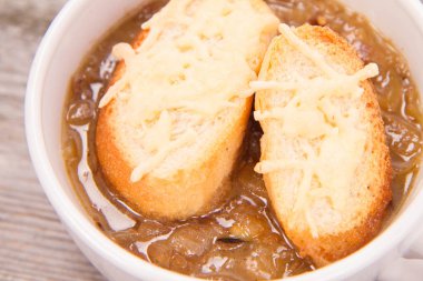 soğan çorbası tost