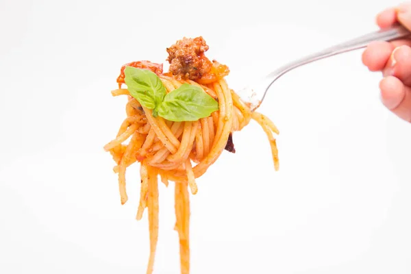 Espaguetis boloñeses en un tenedor — Foto de Stock