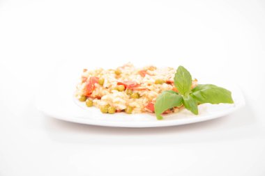 Domates ve bezelye risotto