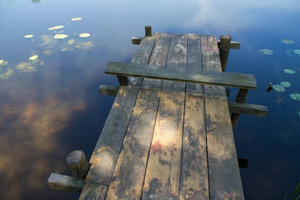 küçük bir köprü 