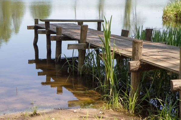 küçük bir köprü 