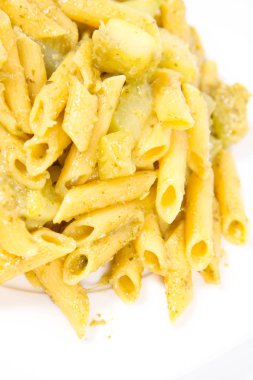 Pesto ile makarna