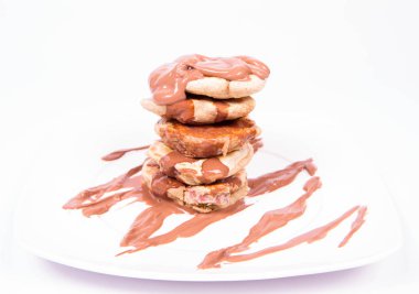 Krep elma ve çikolata ile