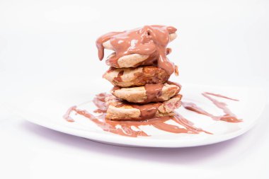 Krep elma ve çikolata ile